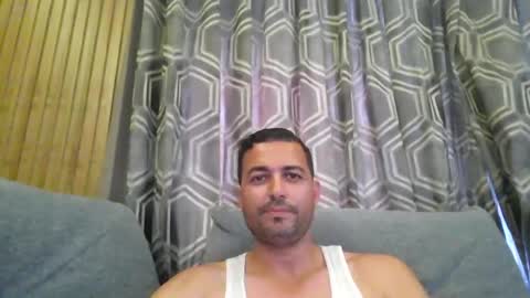 Snapshot of genteldevil chatting on 06/18/26, 04:00 genteldevil online show from 06/18/26, 04:00