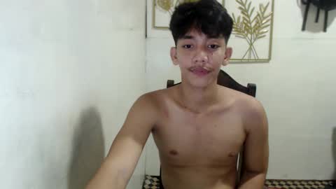 Snapshot of gentlemanlustx chatting on 10/02/25, 05:53 Rayl online show from 10/02/25, 05:53
