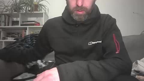 Snapshot of geon2xx chatting on 03/03/25, 06:26 Geon online show from 03/03/25, 06:26