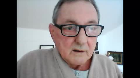 Snapshot of georg1412 chatting on 02/11/25, 02:02 georg1412 online show from 02/11/25, 02:02