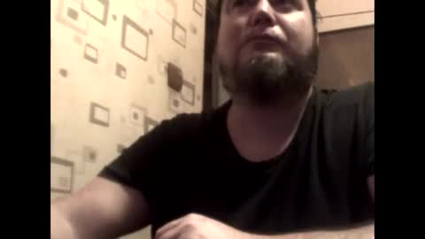 Snapshot of george84xxx chatting on 10/08/25, 07:33 GeOOXXX online show from 10/08/25, 07:33