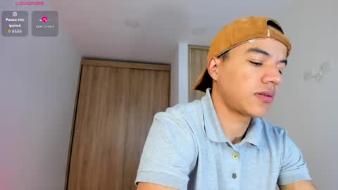 Snapshot of george_cams1 chatting on 05/27/26, 03:03 Jorge online show from 05/27/26, 03:03