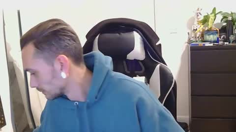 georgek0011 online show from 11/24/25, 01:05