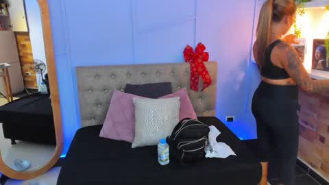 Georgina Coule online show from 12/19/24, 06:23