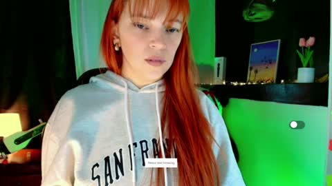 georgina_moschino online show from 07/19/26, 05:22