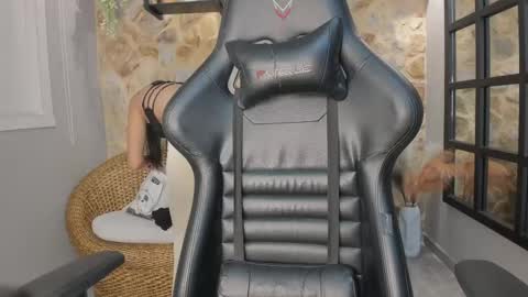 Georgina  online show from 10/20/25, 10:59