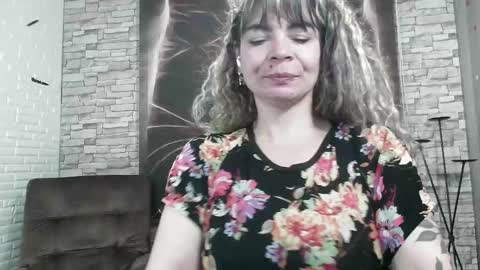 Georgina  online show from 12/22/24, 11:00