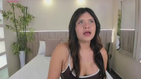 Snapshot of georginareyes chatting on 05/13/26, 10:38 GeorginaReyes online show from 05/13/26, 10:38