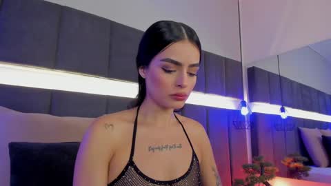 Kendal  online show from 01/30/25, 11:34