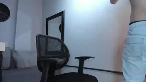 Georgios Makris online show from 12/17/25, 03:23