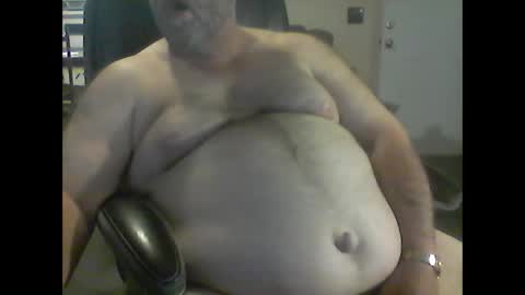 Snapshot of gerabo chatting on 01/30/25, 02:16 gerabo online show from 01/30/25, 02:16