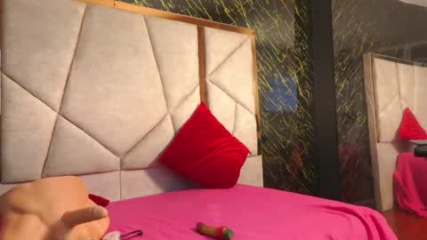 geraldinesuaan online show from 09/13/25, 03:17