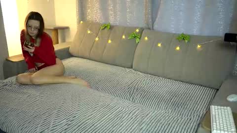 Jean and Isa couple Van online show from 12/23/25, 06:11