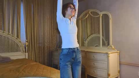 Kristy online show from 04/18/26, 02:10