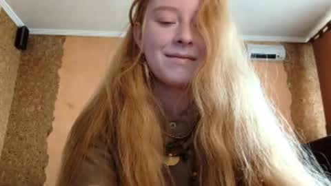 Kate online show from 04/18/26, 10:54