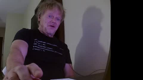 Snapshot of gethyn chatting on 01/01/25, 05:44 Gethyn online show from 01/01/25, 05:44