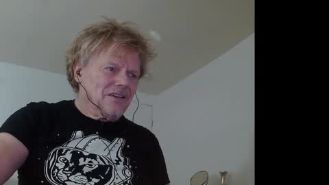 Snapshot of gethyn chatting on 01/06/25, 03:09 Gethyn online show from 01/06/25, 03:09