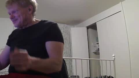 Snapshot of gethyn chatting on 01/13/25, 04:07 Gethyn online show from 01/13/25, 04:07