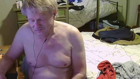 Snapshot of gethyn chatting on 02/06/25, 09:28 Gethyn online show from 02/06/25, 09:28