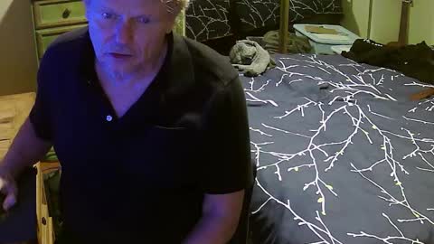 Snapshot of gethyn chatting on 02/24/25, 04:38 Gethyn online show from 02/24/25, 04:38