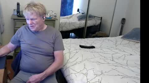 Snapshot of gethyn chatting on 03/22/26, 09:18 Gethyn online show from 03/22/26, 09:18