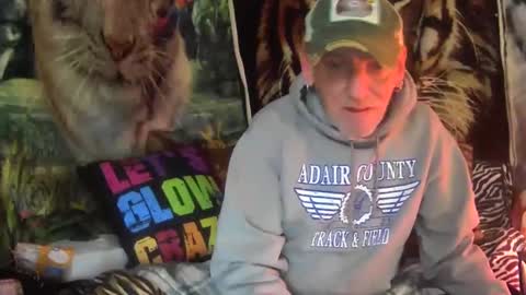 Snapshot of getithowilive42728 chatting on 01/11/25, 05:41 lestatbites online show from 01/11/25, 05:41