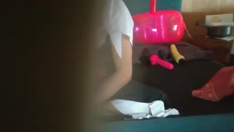 Snapshot of getmeforyou chatting on 12/26/24, 12:27 yessiyou online show from 12/26/24, 12:27