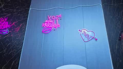 Snapshot of gewn2004 chatting on 12/18/25, 10:43 gewn2004 online show from 12/18/25, 10:43