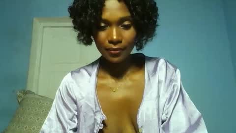 gggloria online show from 12/16/25, 06:35