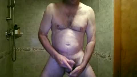 gguyfrofunn_2 online show from 10/16/25, 10:27