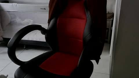 Gisse online show from 02/10/25, 01:01