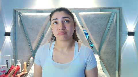 Danna Astrom online show from 10/06/25, 09:01