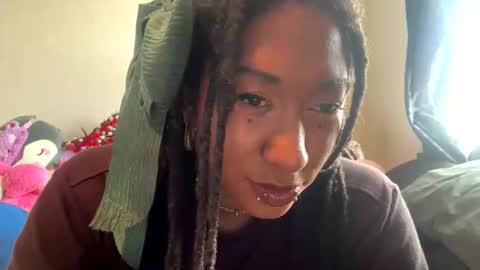 ghastgirlt_t online show from 05/19/26, 06:36