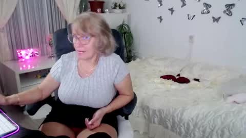 Ghertrudequeen online show from 10/21/25, 02:45