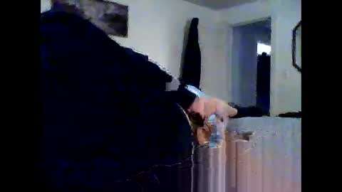 Snapshot of ghntrdan chatting on 05/31/26, 01:51 shydan online show from 05/31/26, 01:51