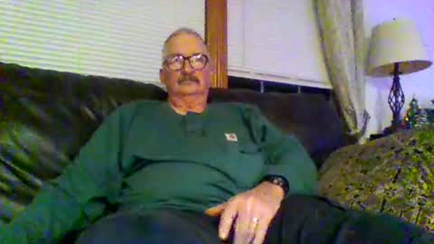 ghost2534 online show from 12/25/24, 04:33