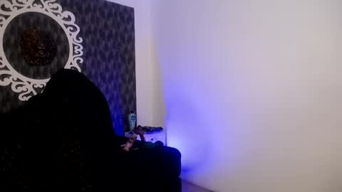 Snapshot of ghost__girl_ chatting on 10/14/25, 03:29 Your Girl online show from 10/14/25, 03:29