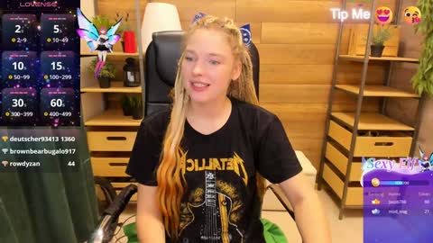 Snapshot of ghostly_temptation chatting on 01/20/25, 10:15 Sweety online show from 01/20/25, 10:15