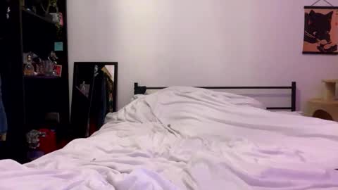 ghostpetal online show from 10/18/25, 02:58