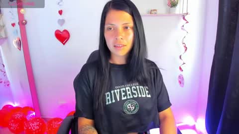 Snapshot of gia_contii chatting on 02/14/25, 09:10 giaaaa online show from 02/14/25, 09:10