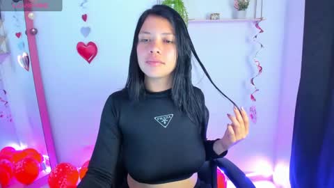 Snapshot of gia_contii chatting on 02/15/25, 01:21 giaaaa online show from 02/15/25, 01:21