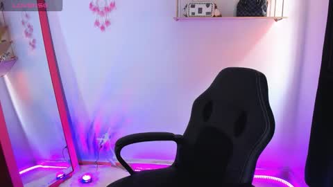 Snapshot of gia_contii chatting on 10/03/25, 04:15 giaaaa online show from 10/03/25, 04:15