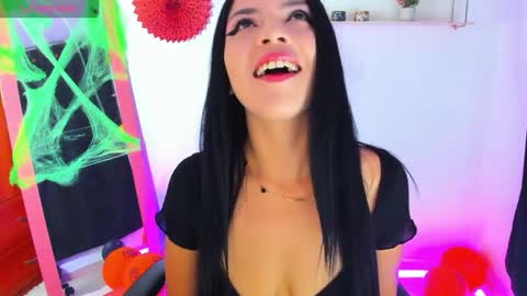 Snapshot of gia_contii chatting on 10/11/25, 11:25 giaaaa online show from 10/11/25, 11:25