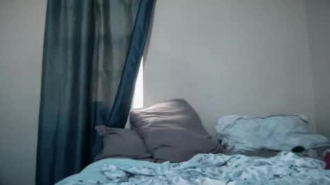 Snapshot of gia_is_horny chatting on 01/25/25, 08:53 The Queen of Squirt online show from 01/25/25, 08:53
