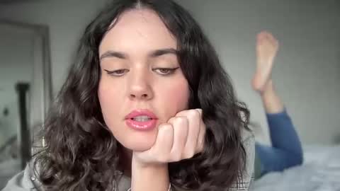 Snapshot of gia_is_horny chatting on 03/04/25, 10:38 The Queen of Squirt online show from 03/04/25, 10:38