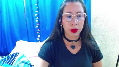 Snapshot of gia_leinn chatting on 04/26/26, 03:42 Gia online show from 04/26/26, 03:42