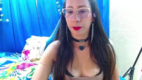 Snapshot of gia_leinn chatting on 04/30/26, 08:26 Gia online show from 04/30/26, 08:26