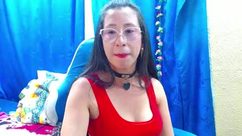 Snapshot of gia_leinn chatting on 05/07/26, 12:16 Gia online show from 05/07/26, 12:16