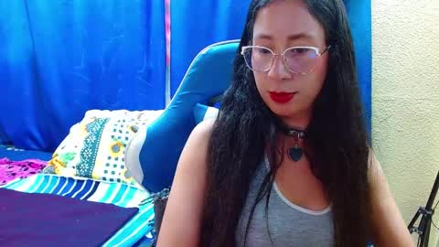 Snapshot of gia_leinn chatting on 05/16/26, 07:34 Gia online show from 05/16/26, 07:34