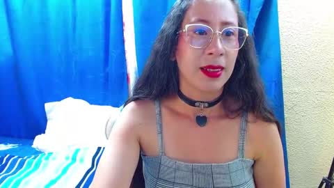 Snapshot of gia_leinn chatting on 05/24/26, 03:28 Gia online show from 05/24/26, 03:28